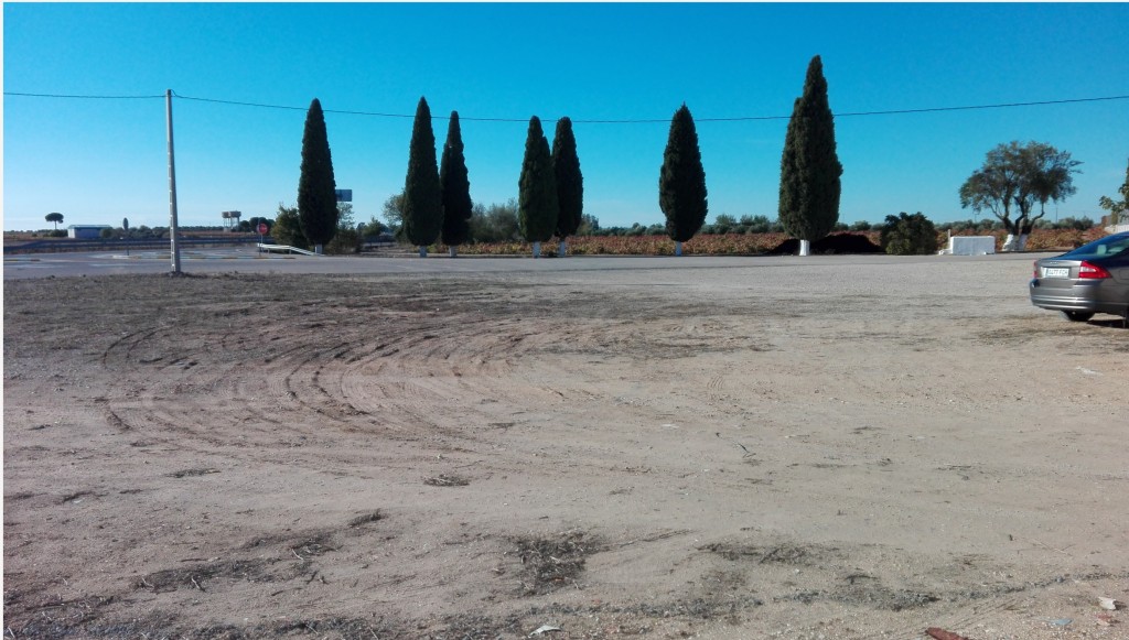Aparcamiento habilitado para la festividad de Todos los Santos