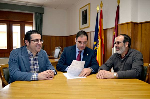 Hoy jueves se ha llevado a cabo la recepción de la obra del camino entre El Provencio y Socuéllamos
