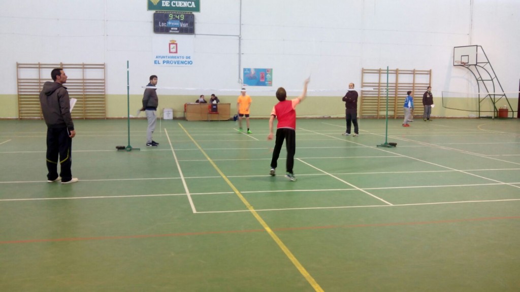El Provencio alberga hoy el campeonato comarcal de bádminton