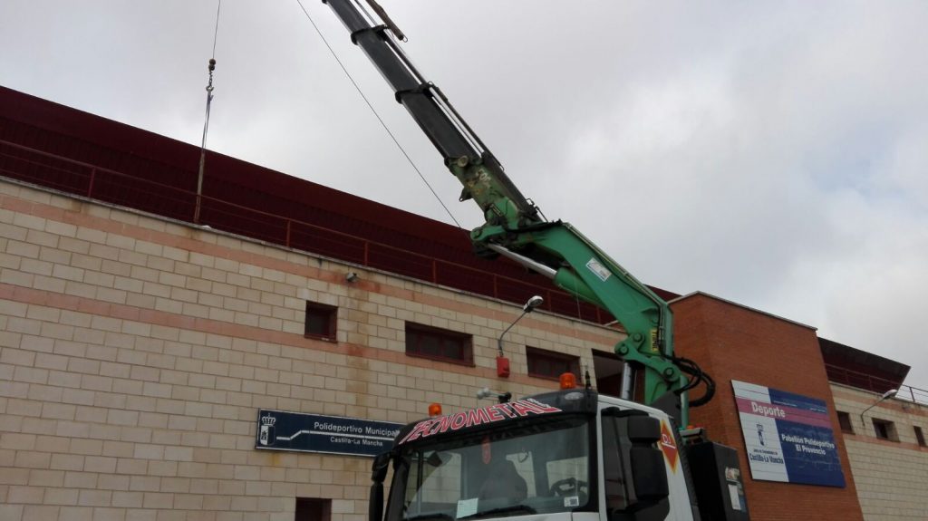 Rehabilitación de la terraza de nuestro pabellón polideportivo municipal