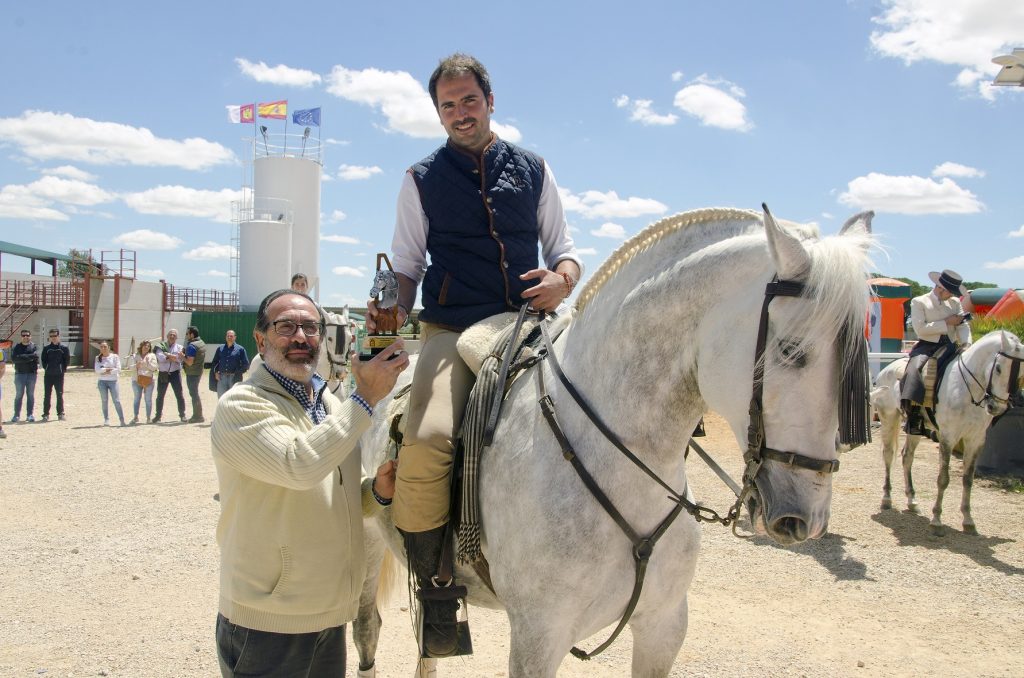 Vídeo resumen de la 4ª PRUEBA DE LA 1ª LIGA SOCIAL DE DOMA DE CAMPO LA MANCHA 2017