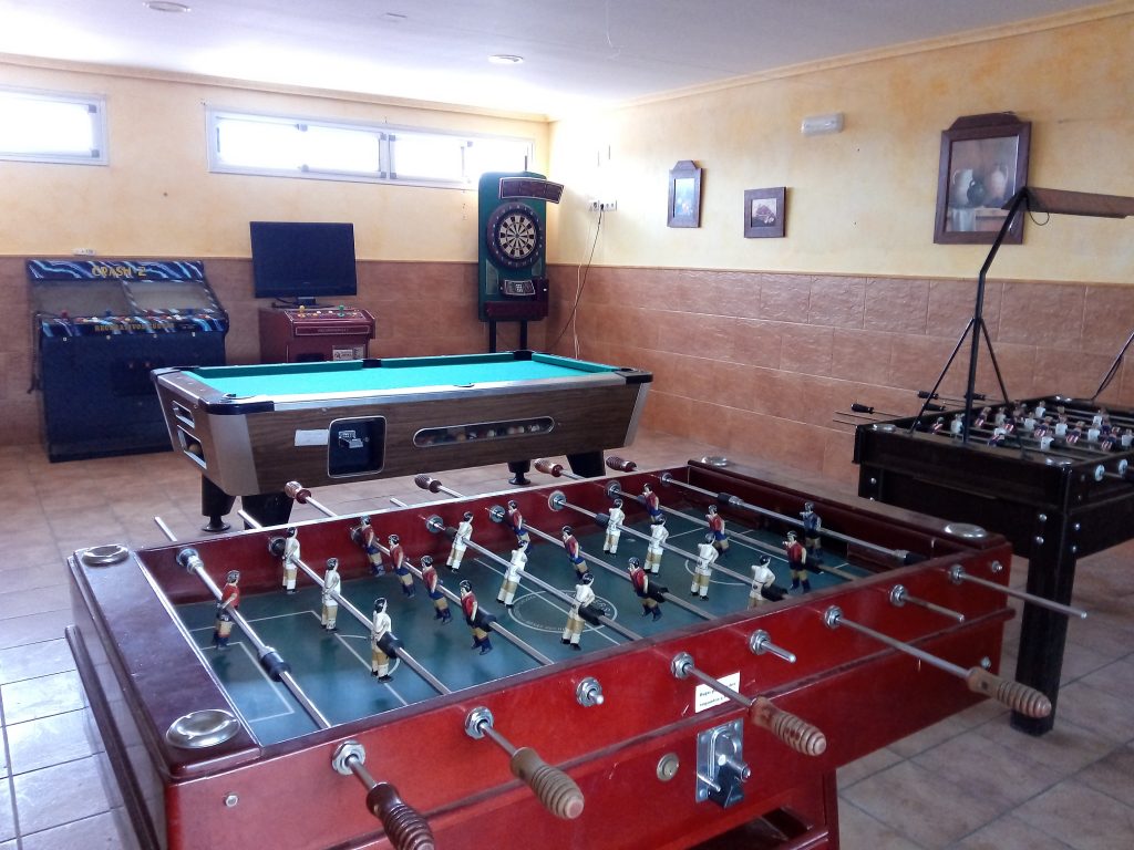 Nuestra ZONA JOVEN se traslada a la piscina municipal de El Provencio